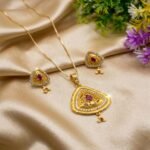 Lightweight Party Wear Pendant Set - Image 3